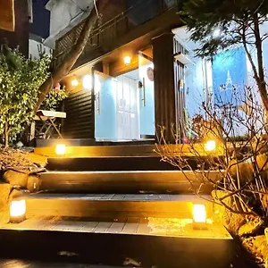Jeong House 2*, Seoul South Korea