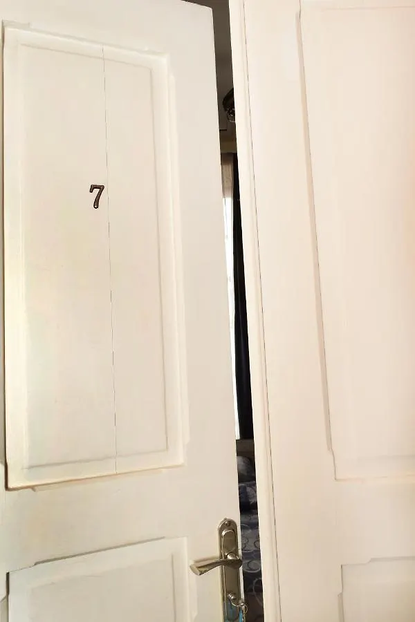 Le Petit Hotel Tbilisi Guest house